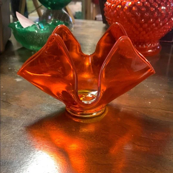 Viking Glass Persimmon “Art Deco” Small Vase - Picture 2 of 4